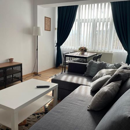 Apartament Cina Husi 외부 사진